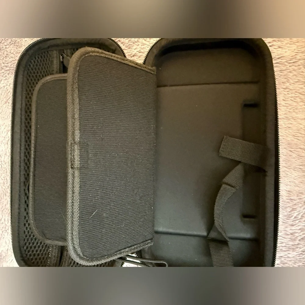Vimorco Nintendo Switch/OLED Carrying Case Featuring a “Sloth on a Tree” Pattern